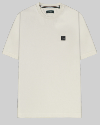 ОВЪРСАЙЗ ТЕНИСКА С КОЖЕНА ЕМБЛЕМА И МЕТАЛНО ЛОГО В ЦВЯТ ЕКРЮ