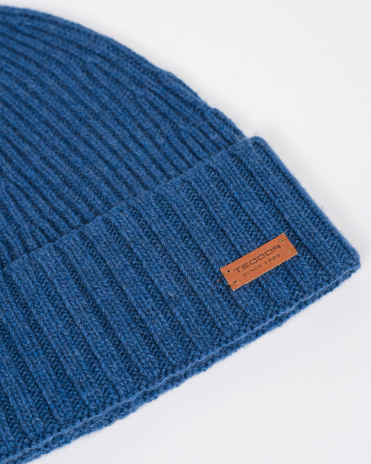 СИНЯ ПЛЕТЕНА ШАПКА ОТ ФИНА ВЪЛНА  С КАШМИР  - 2